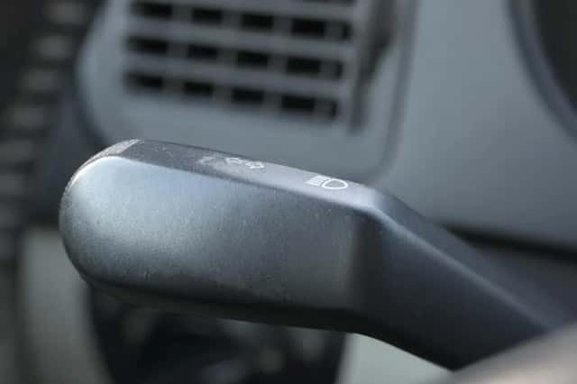 Saab 9-3 (2005) thumbnail 25