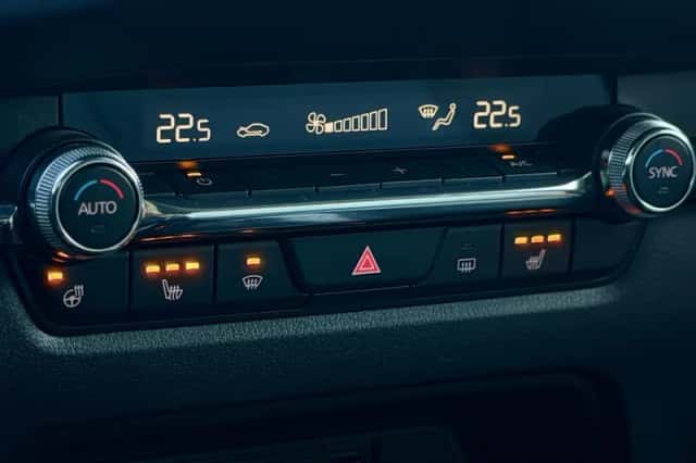 Mazda CX-30 (2019) thumbnail 25
