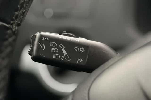 Škoda Octavia (2013) thumbnail 19