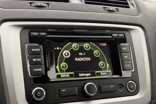 Škoda Octavia (2013) thumbnail 21
