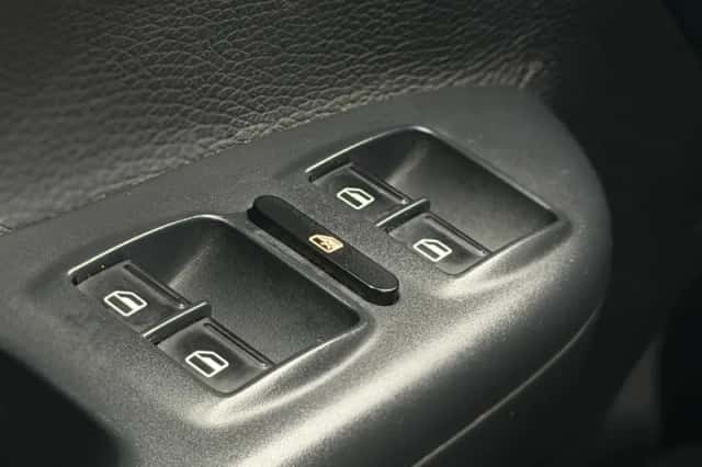 Škoda Octavia (2013) thumbnail 25