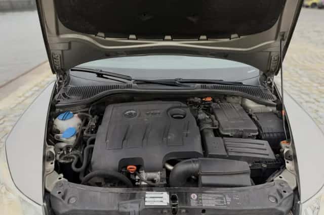 Škoda Octavia (2013) thumbnail 28