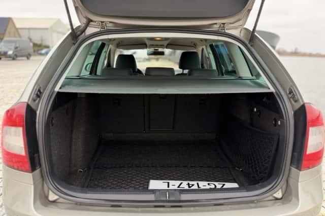 Škoda Octavia (2013) thumbnail 29