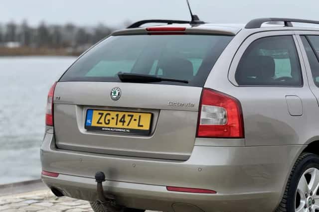 Škoda Octavia (2013) thumbnail 4