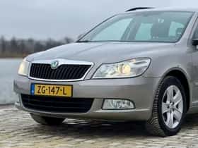 Škoda Octavia (2013) thumbnail 9