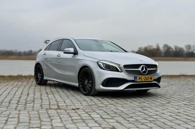 Mercedes-Benz A-Klasse (2017) thumbnail 3
