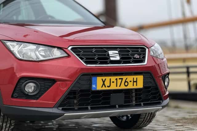 SEAT Arona (2019) thumbnail 2
