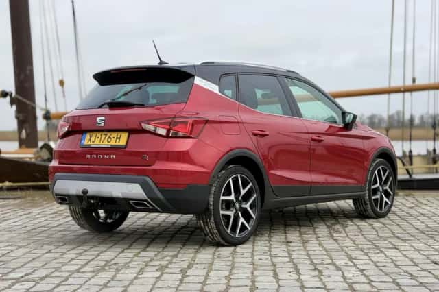 SEAT Arona (2019) thumbnail 5