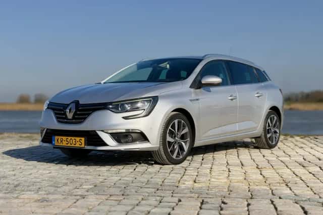 Renault Mégane (2016) thumbnail 1