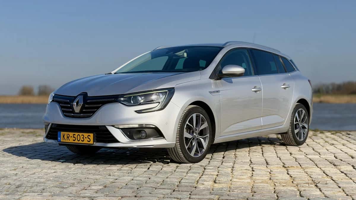 Renault Mégane (2016) — foto 1