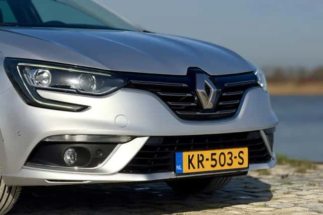 Renault Mégane (2016) thumbnail 2