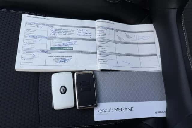 Renault Mégane (2016) thumbnail 31