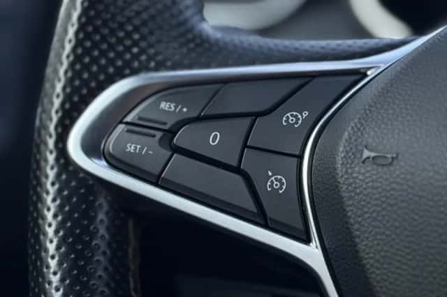 Renault Clio (2020) thumbnail 16