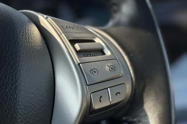 Nissan Qashqai (2016) thumbnail 18