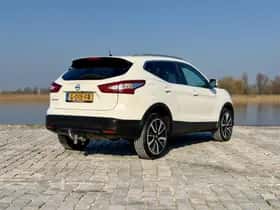 Nissan Qashqai (2016) thumbnail 5