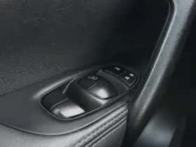 Nissan Qashqai (2015) thumbnail 23