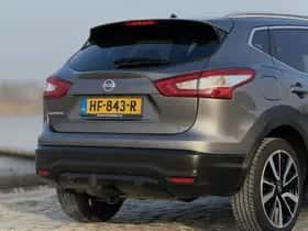Nissan Qashqai (2015) thumbnail 4