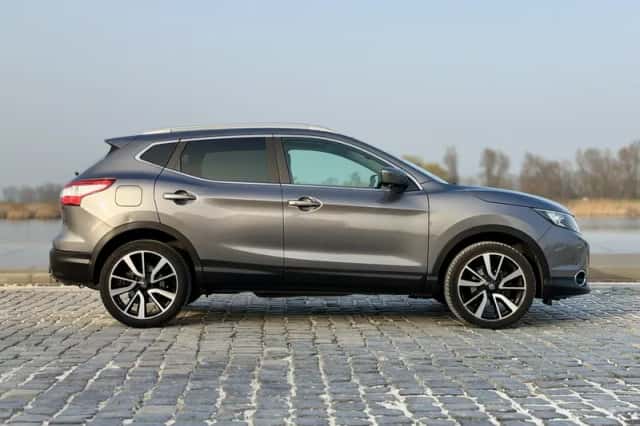 Nissan Qashqai (2015) thumbnail 7