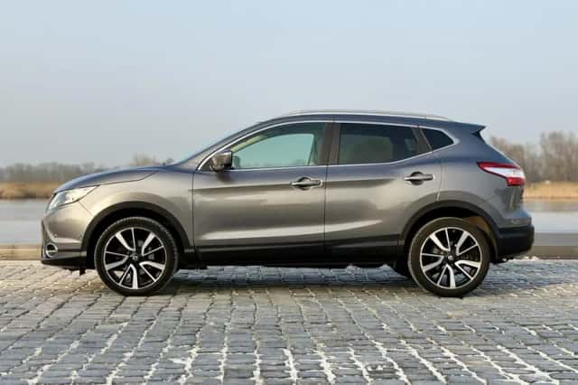 Nissan Qashqai (2015) thumbnail 9