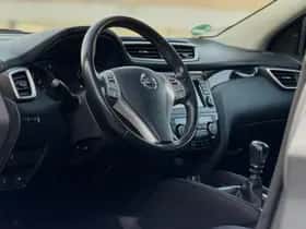 Nissan Qashqai (2015) thumbnail 10