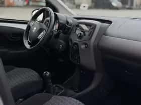 Peugeot 108 (2020) thumbnail 11