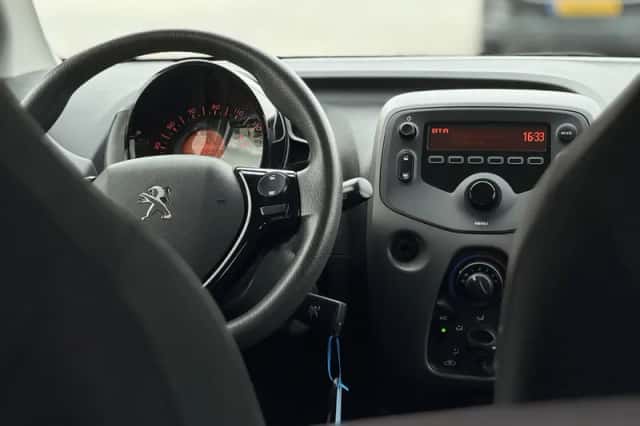 Peugeot 108 (2020) thumbnail 25