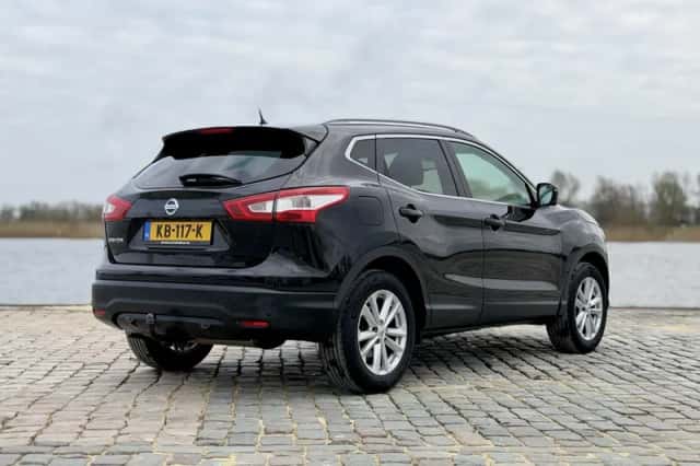 Nissan Qashqai (2016) thumbnail 5
