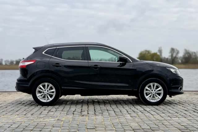 Nissan Qashqai (2016) thumbnail 7
