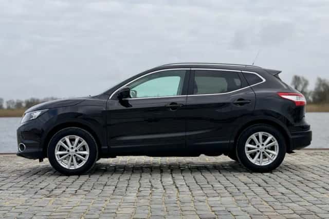 Nissan Qashqai (2016) thumbnail 9