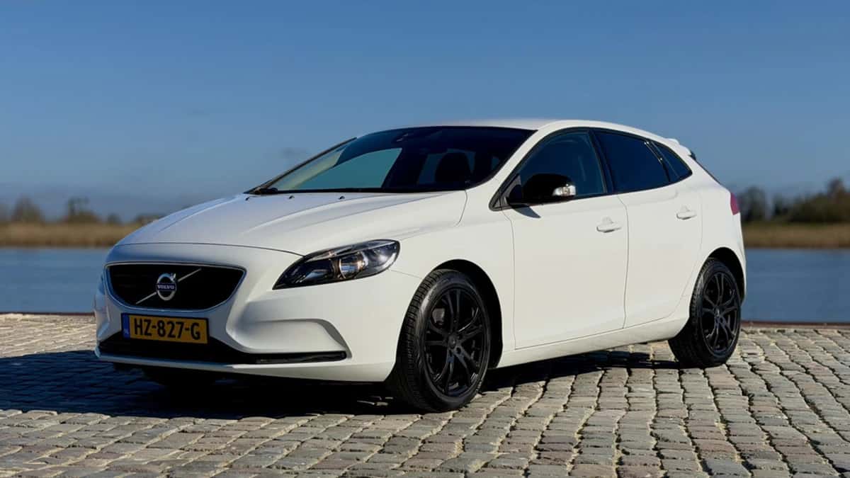 Volvo V40 (2016) — foto 1
