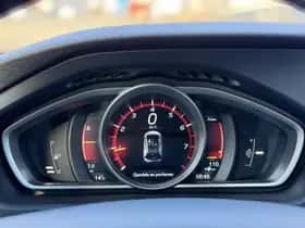 Volvo V40 (2016) thumbnail 15