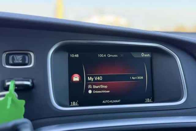 Volvo V40 (2016) thumbnail 21