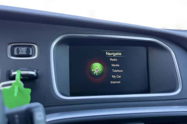 Volvo V40 (2016) thumbnail 22