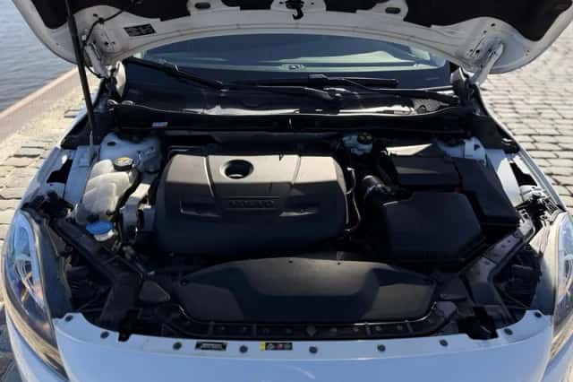 Volvo V40 (2016) thumbnail 27