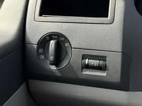 Volkswagen Transporter (2012) thumbnail 20