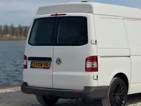 Volkswagen Transporter (2012) thumbnail 4