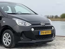 Hyundai i10 (2017) thumbnail 2