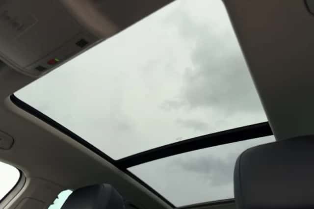 Volkswagen Tiguan (2019) thumbnail 12