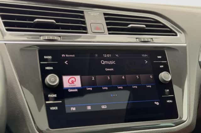 Volkswagen Tiguan (2019) thumbnail 21