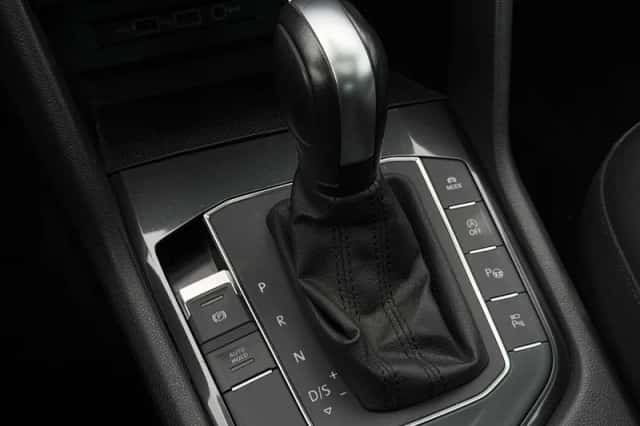 Volkswagen Tiguan (2019) thumbnail 25