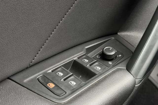 Volkswagen Tiguan (2019) thumbnail 26