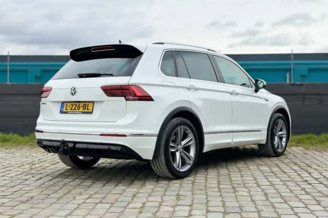 Volkswagen Tiguan (2019) thumbnail 5