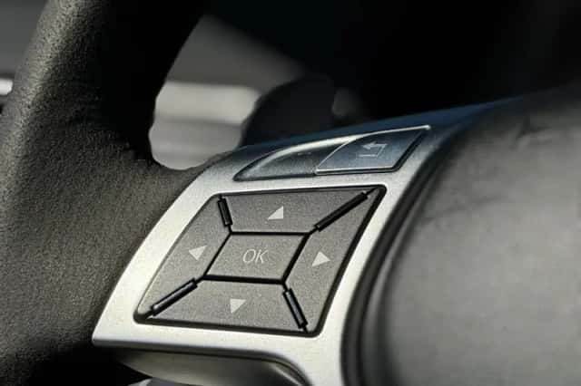 Mercedes-Benz E-Klasse (2012) thumbnail 22