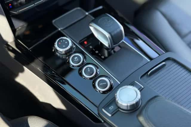 Mercedes-Benz E-Klasse (2012) thumbnail 29