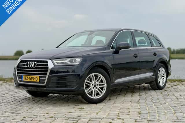 Audi Q7 (2016) thumbnail 1