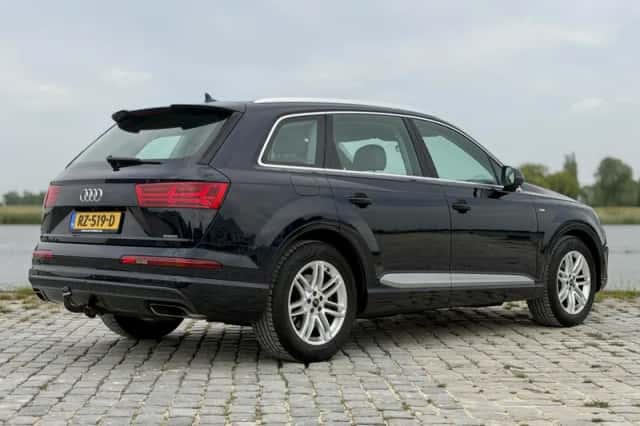 Audi Q7 (2016) thumbnail 5