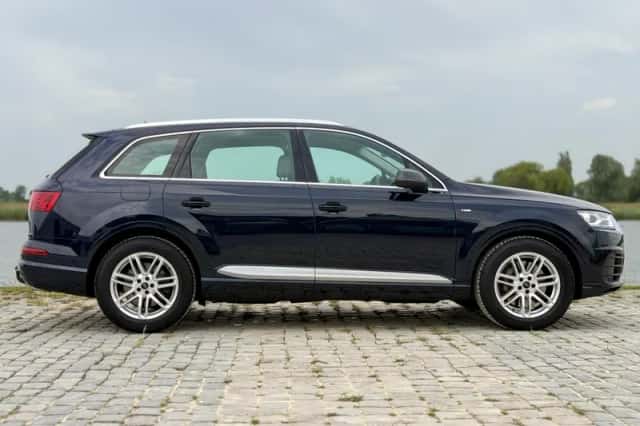 Audi Q7 (2016) thumbnail 7