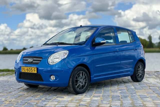 Kia Picanto (2009) thumbnail 1