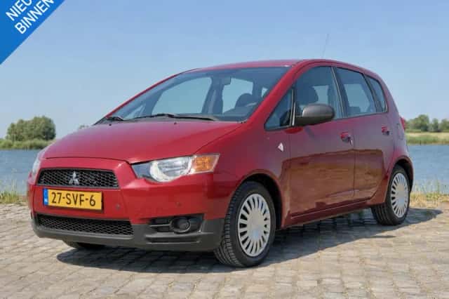 Mitsubishi Colt (2011) thumbnail 1