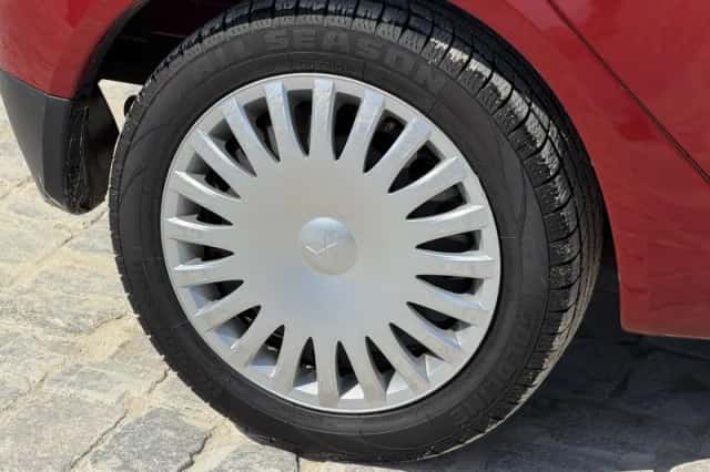 Mitsubishi Colt (2011) thumbnail 6